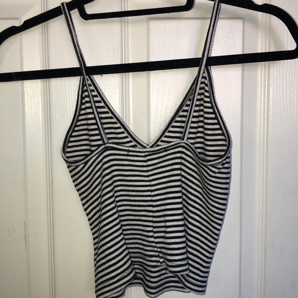 Cropped Tank - Picture 2 of 2